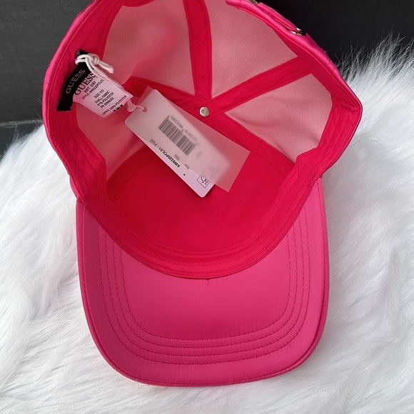 New GUESS Women’s Hat